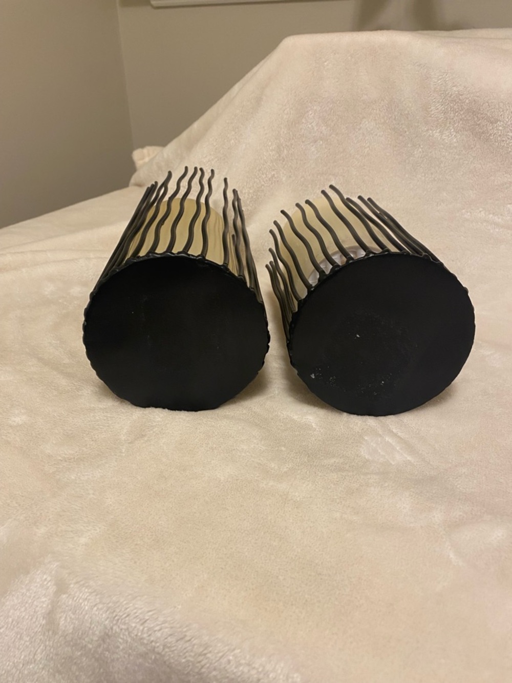 🌸 Black Wire Cylinder Candle Holders - Set of 2 - Picture 6 of 7